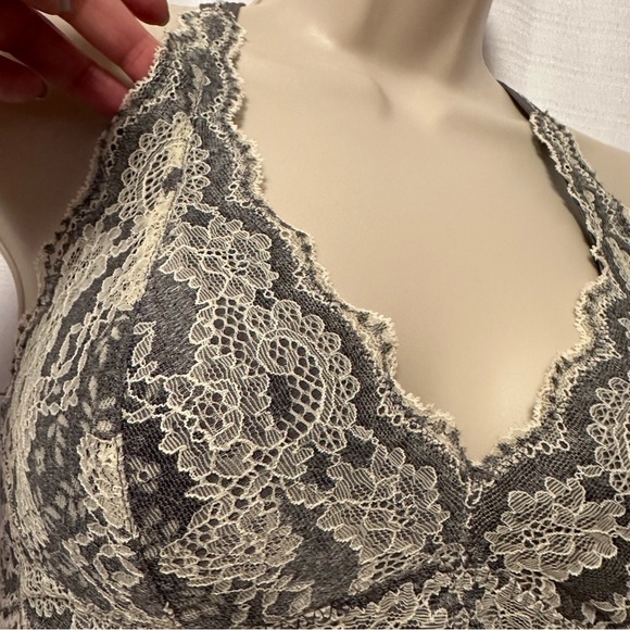 Felina Womens Lace Bralette Scalloped Edge Two Tone Gray Cream Size Small - Picture 2 of 8
